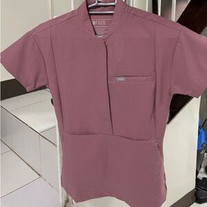 SOLD Figs mauve scrub top size small oversized rafaella